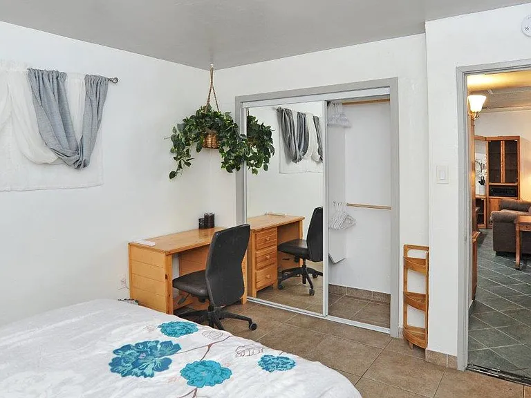 901 W Calle Ramona #1 — Photo 14
