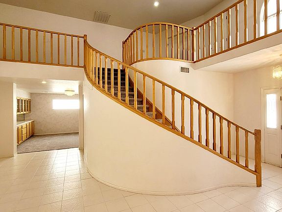 2nd image of 8012 Harbor Oaks Cir
