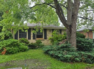 383 Ferndale Ave, London, ON N6C 2Y9