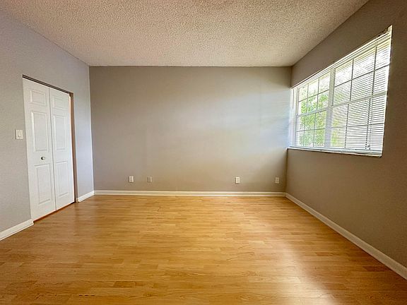 5th image of 641 Cypress Lake Blvd APT P