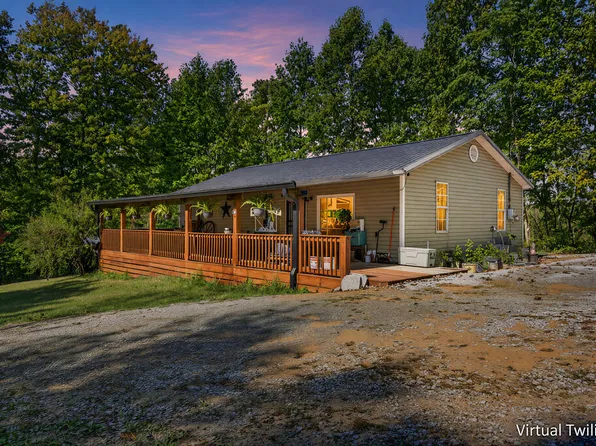 2882 Brewer Rd, Crossville, TN 38572