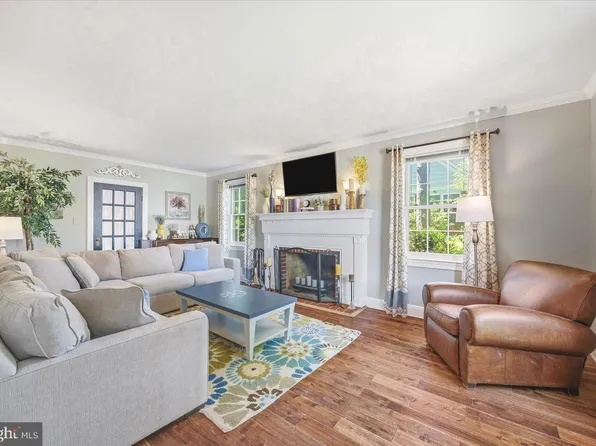 503 Forest View Rd, Linthicum, MD 21090