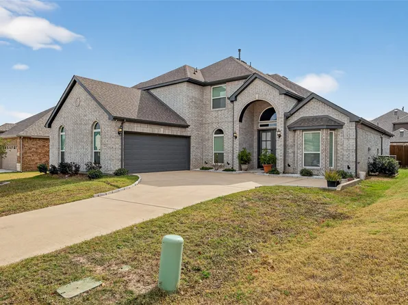 214 Tradd St, Red Oak, TX 75154