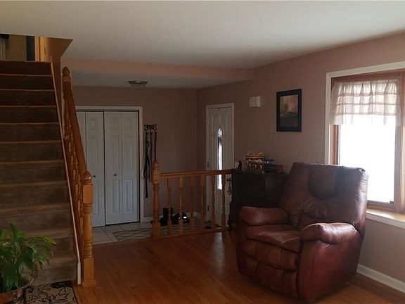 5th image of 5367 Vineyard Dr