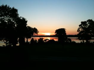 89 Shore Dr, North East, MD 21901
