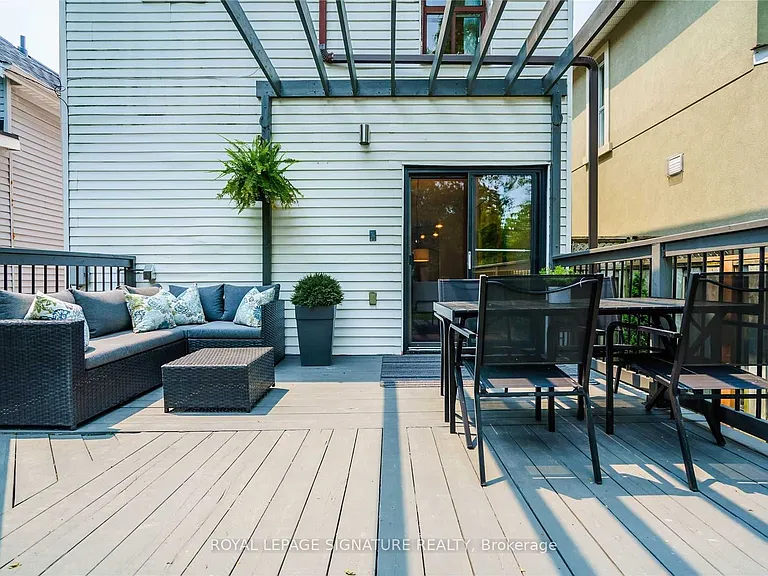 27 Coleridge Ave #UPPER — Photo 22