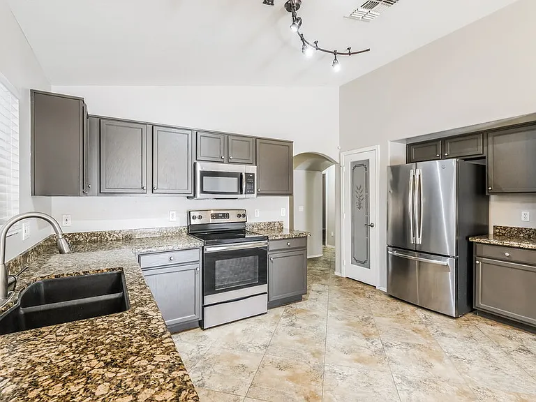 31318 N Shale Dr — Photo 10
