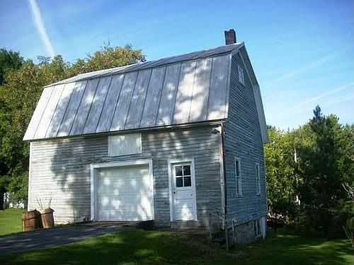 4th image of 311 Lake St