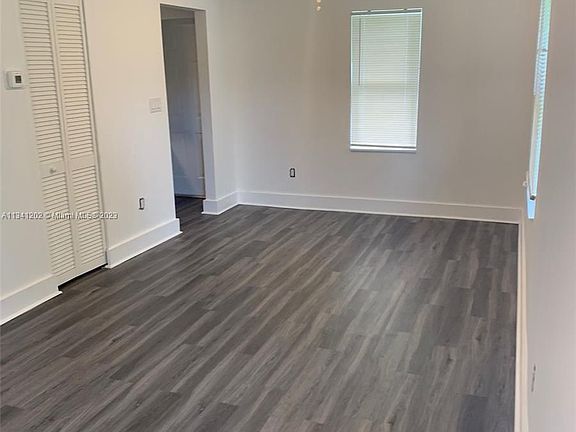 3rd image of 520 NW 90th St
