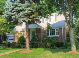 1 Wayne Rd, Fair Lawn, NJ 07410