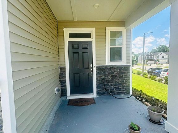 4th image of 1002 Gemma Dr