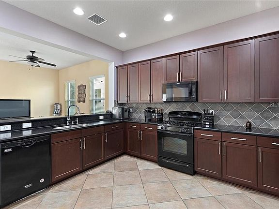 4th image of 11314 Grand Winthrop Ave