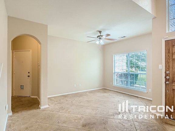 4th image of 112 Dublin Cir