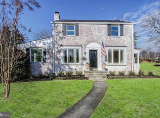 9505 Nowell Dr, Bethesda, MD 20817