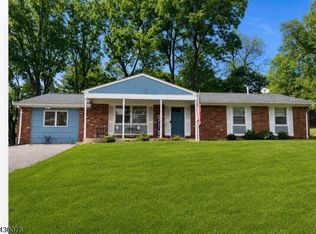 23 Marudy Drive, Clinton Town, NJ 08809