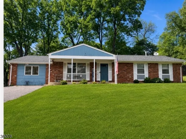 23 Marudy Drive, Clinton Town, NJ 08809