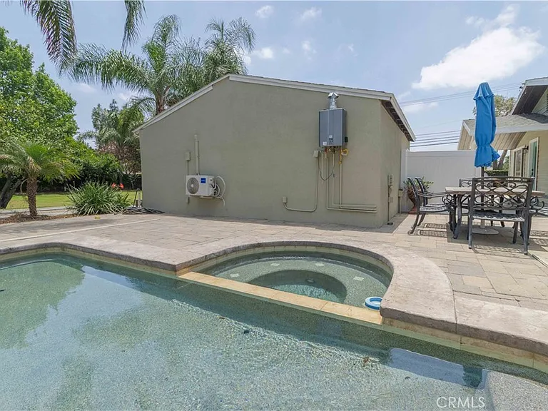10249 Jurupa Rd — Photo 13