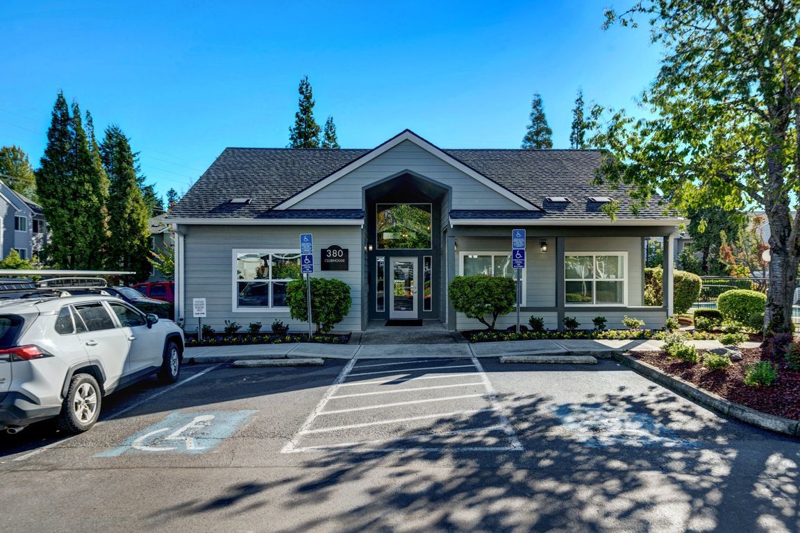 Front of clubhouse Aloha Oregon Quatama Village Apartments