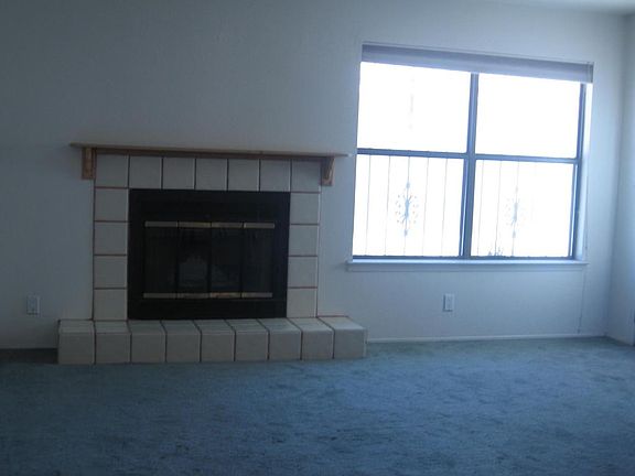 4th image of 7704 Pinewood Dr NW