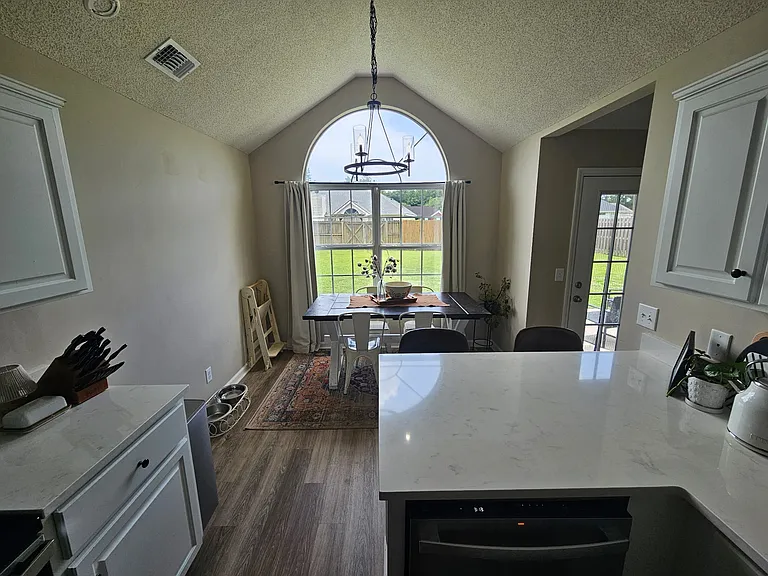 5 Vineyard Haven Dr — Photo 11