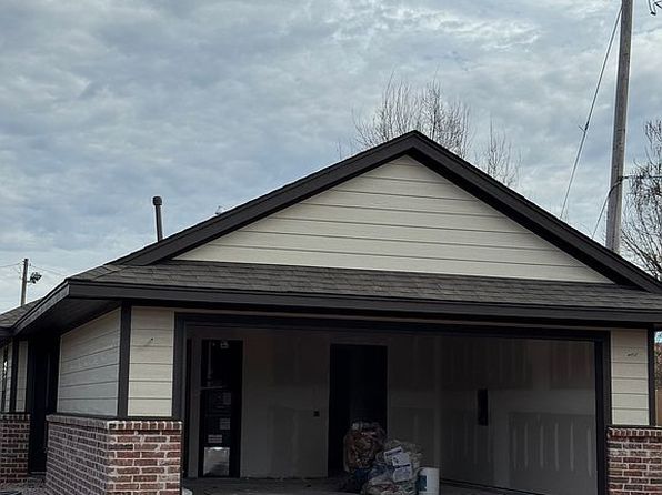 5200 N Oakwood Villas Ct