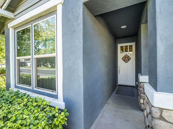 2nd image of 4117 E Amber Ln