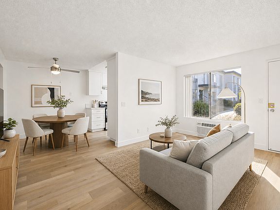 5th image of 466 W Washington Ave #49