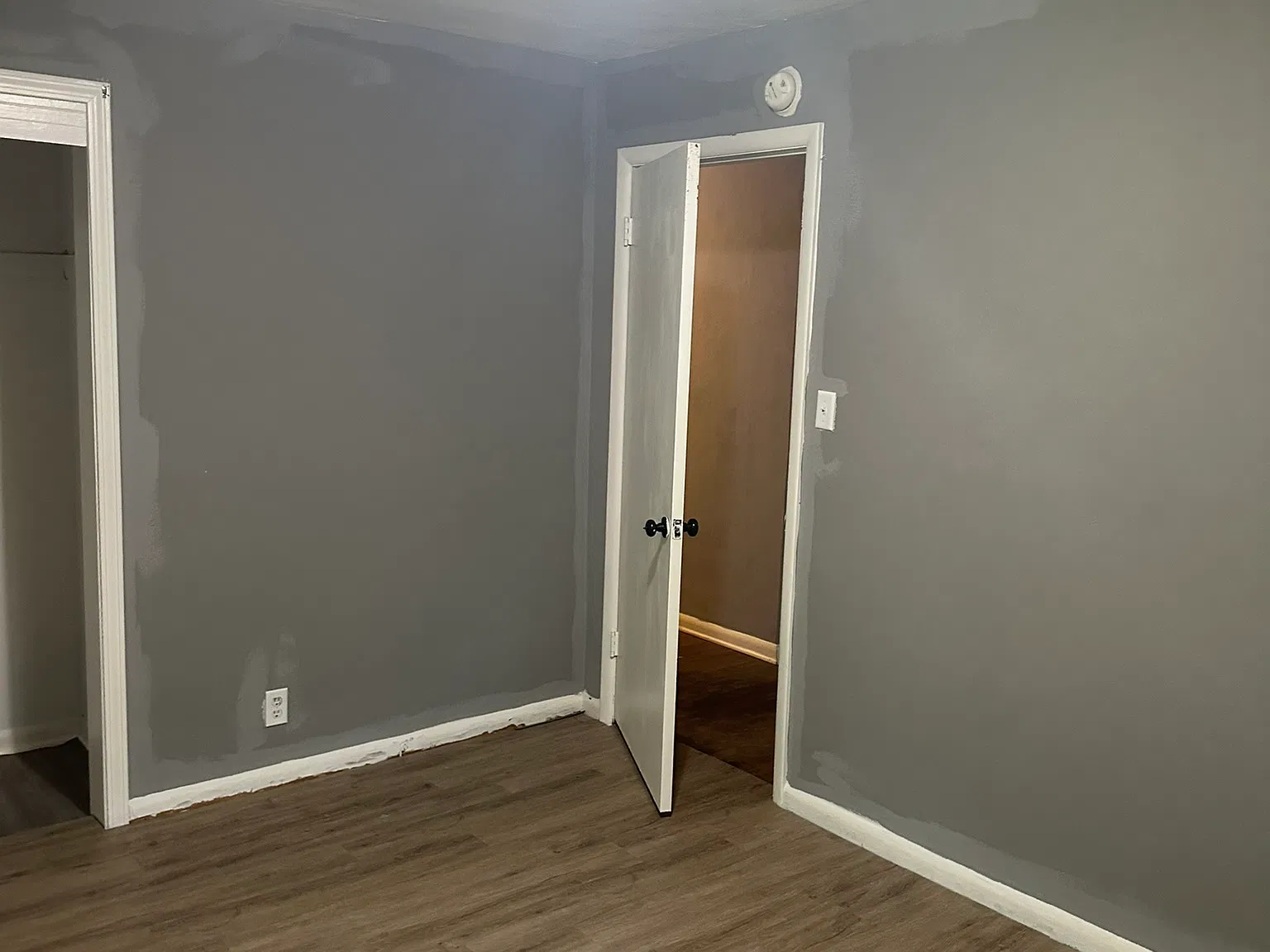 3 bed, 1200 sqft, $1,200 — Photo 4