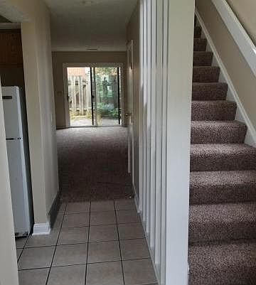 1st image of 21 King Arthur Blvd