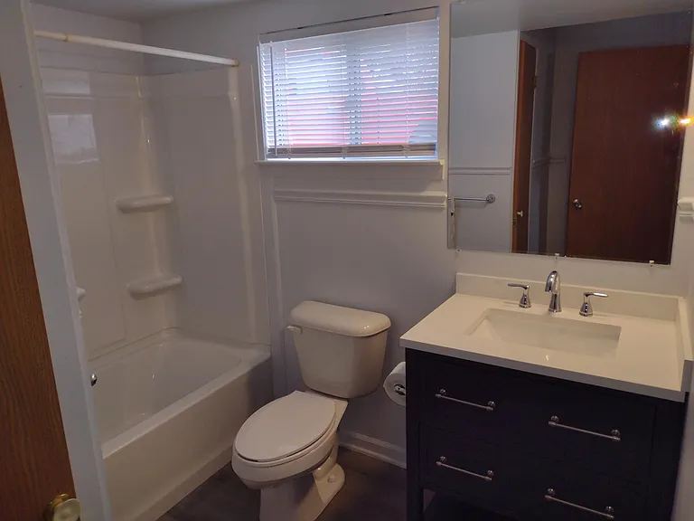 806 Ford Ave #2 — Photo 4