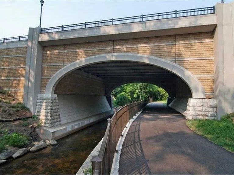 Creek Terrace — Photo 15