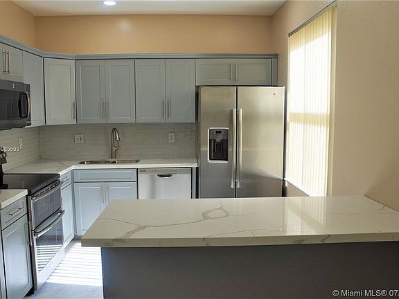 3rd image of 16859 SW 1st Mnr #0