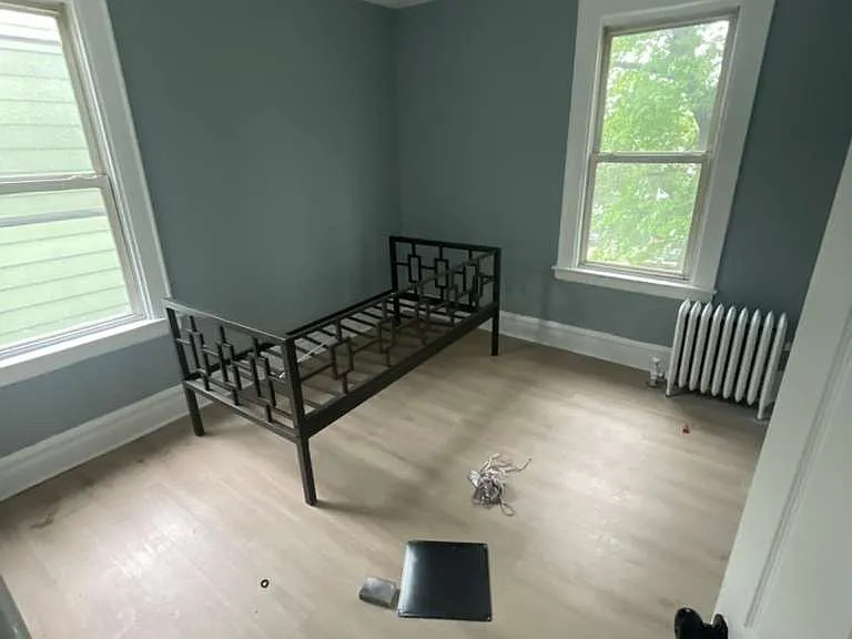 100 Smith St #2A — Photo 3