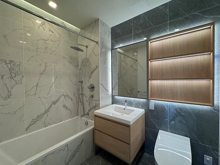 45-30 Pearson St #12F — Photo 6