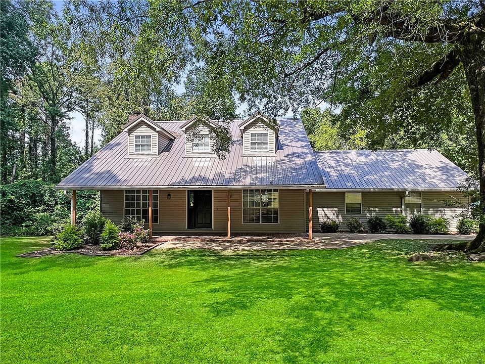 1st image of 105 Evergreen Estates Dr