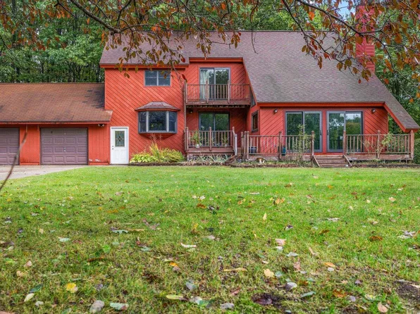 10275 S Endres Rd, Traverse City, MI 49684