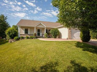 700 Pine View Ct, Lake Saint Louis, MO