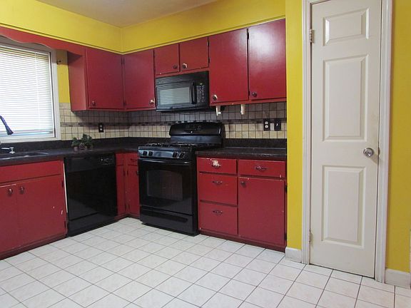 5th image of 831 N Glenwood Pl