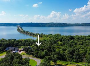 9 Bent Oak Ln, Eufaula, OK 74432