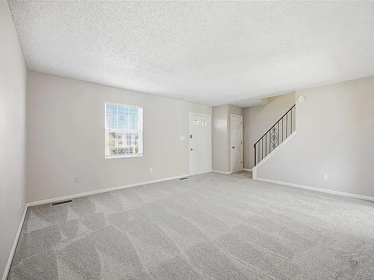 6411 E 127th St — Photo 3