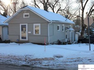 3224 N 61st St, Omaha, NE 68104