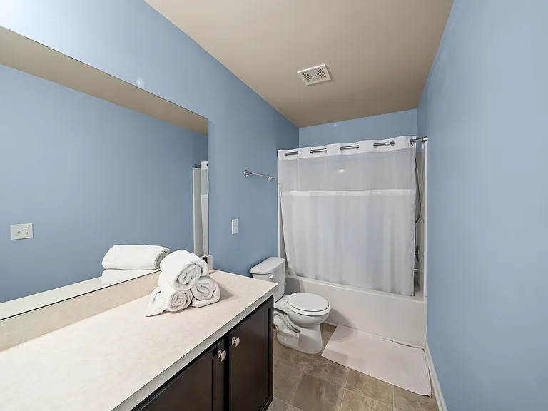 415 Valdez Ct — Photo 46