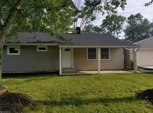 412 Metcalf Rd, Elyria, OH 44035