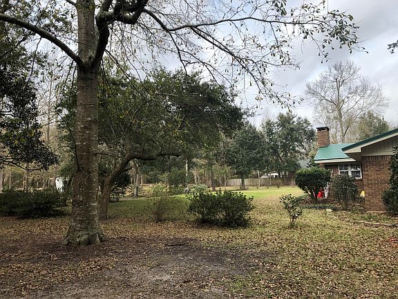 4th image of 2812 Robert Hiram Dr