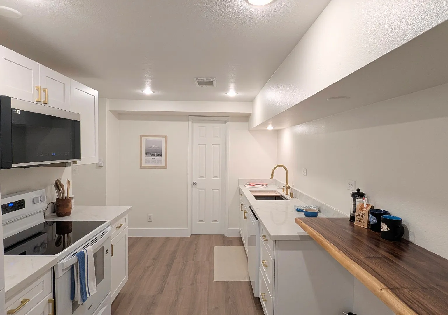 2 bed, 800 sqft, $1,200 — Photo 3