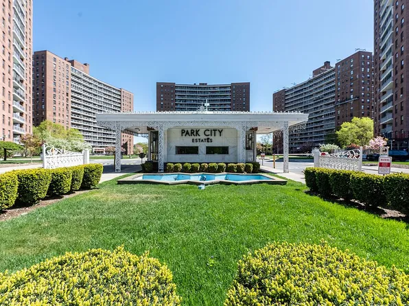 6145 98th St APT 14K, Rego Park, NY 11374