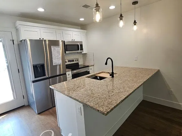 Free Month Rent! 3 Bed, 2.5 Bath Plus A Garage, 360 NW Bradford Ave, Mountain Home, ID 83647