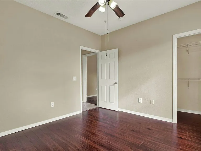 18001 Richmond Place Dr #224 — Photo 10