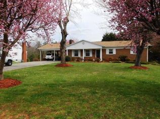 528 Mount Herman Rd, Hudson, NC 28638