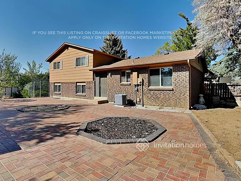 2853 S Bahama St — Photo 24
